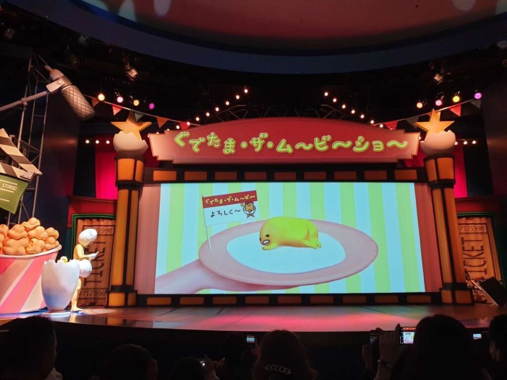 Gutetama Directs A Movie At Sanrio Puroland