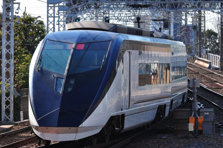 Keisei Skyliner Train