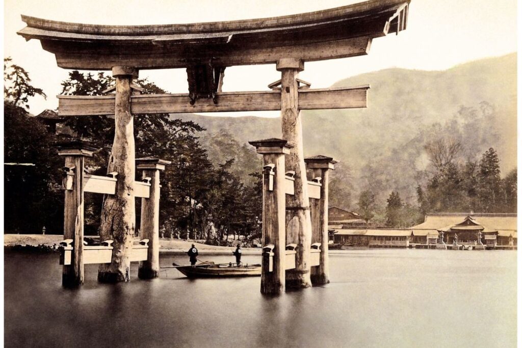 Miyajima Torii Old