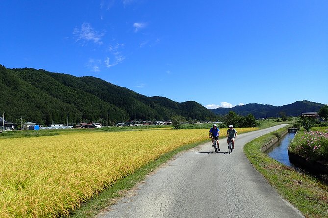 Private group Morning Cycling Tour in Hida Furukawa Gifu Prefecture ()