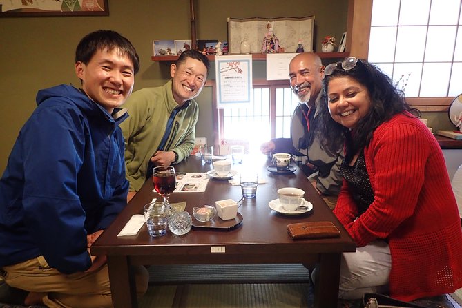 Takayama Private Local Food Tour ()