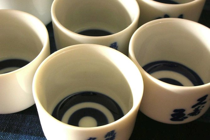 Takayama Sake Tasting Tour ()