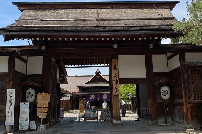 Takayama Old Town Walking Tour ()