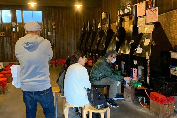 Takayama Small Group Food and Sightseeing Tour ()