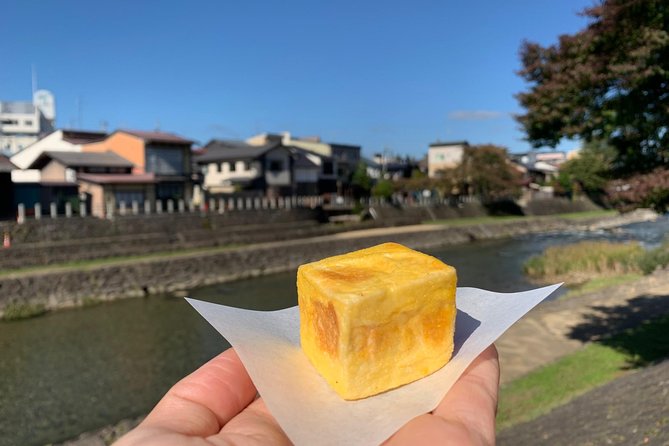 Takayama Small Group Food and Sightseeing Tour ()