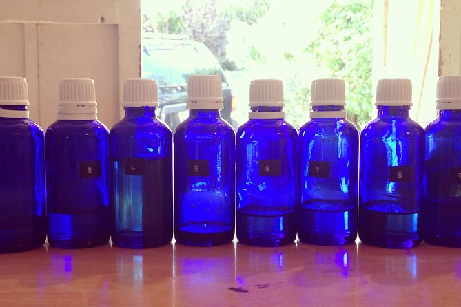 私の翻訳は以下の通りです：Private 2-Hour Perfume-Making Workshop 2024 - Ishigaki - Meeting and Pickup Information