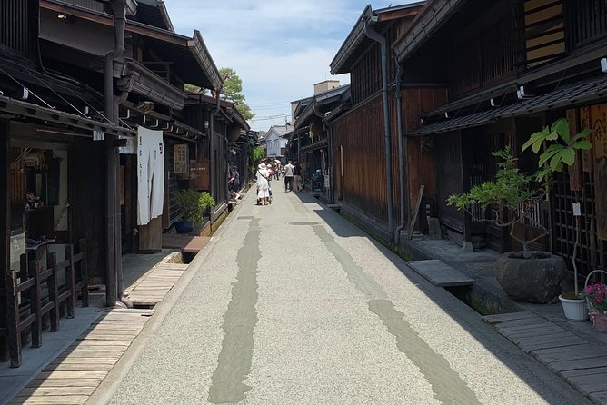 Takayama Old Town Walking Tour With Local Guide Quick Takeaways