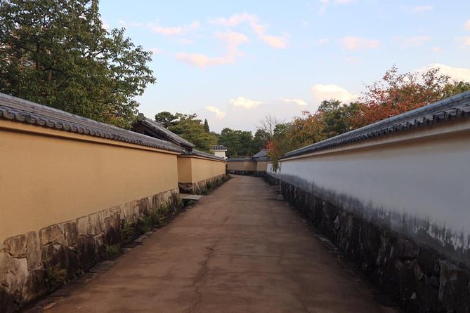 Private & Custom KOBE (HIMEJI CASTLE) Day Tour by Toyota COMMUTER (Max 13 Pax) - Air-conditioned Vehicle Provided