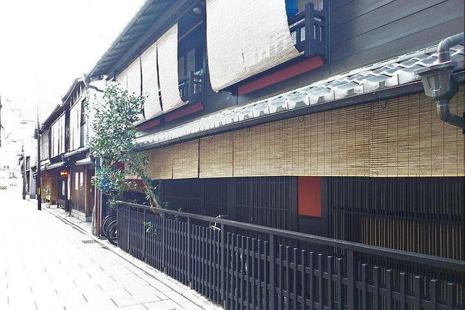 Kyoto Samurai and Geisha Town Private Tour - Unforgettable Experiences in Kyotos Historic Districts