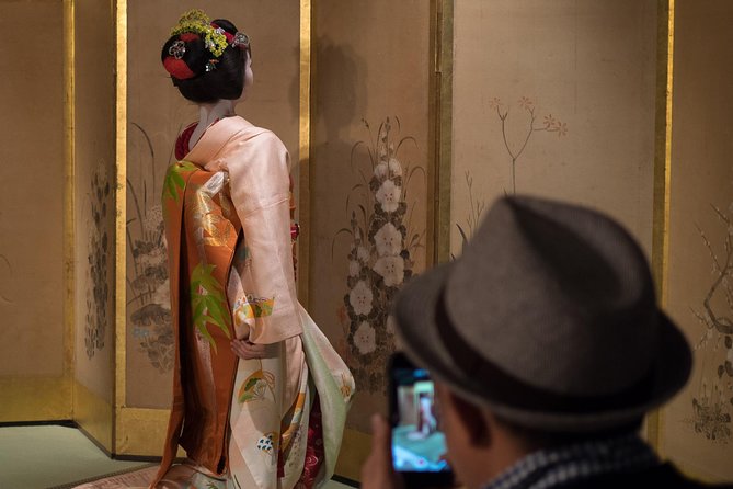 Small-Group Dinner Experience in Kyoto With Maiko and Geisha - Uncovering the Rich History of Japan