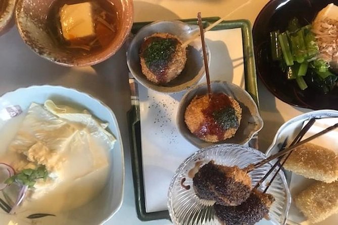 Private Local Food Tour With Expert Guide in Downtown Kyoto - Enjoy a Personalized Experience With an Expert Guide