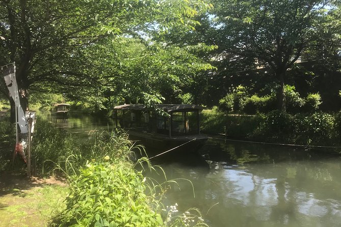 One Day Landing Tour of Fushimi-Inari Taisha and Sake Breweries - Tour Highlights