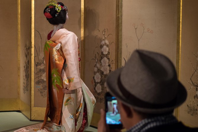 Mesmerizing Dinner With Maiko Geisha - Frequently Asked Questions