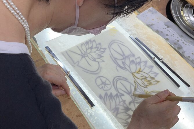 Roketsu Dyeing Experience: M Course Roketsu Dyeing Experience - Exploring Different Patterns and Designs in Roketsu Dyeing