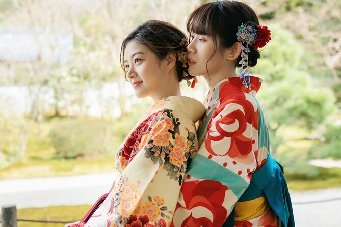 Hakama for an Unforgettable Graduation - How to Choose the Perfect Hakama