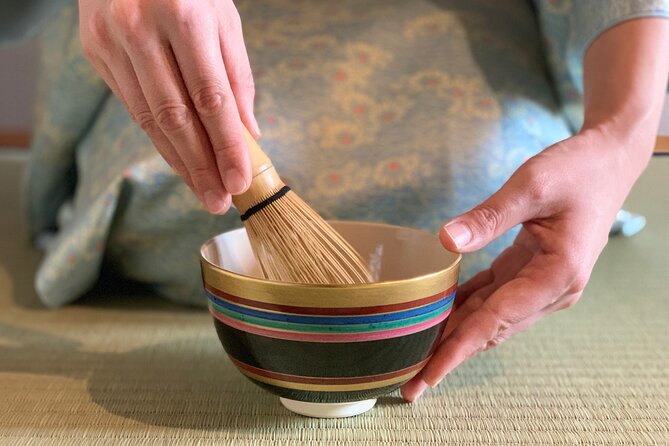 Authentic Kyoto Tea Ceremony: Camellia Flower Teahouse - The Significance of Camellia Flowers in Japanese Culture