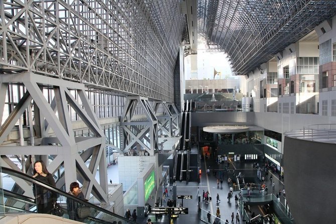 Japan Railway Station Shared Departure Transfer : Kyoto City to Kyoto Station - Baggage and Accessibility