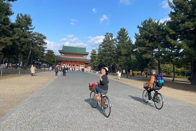 Kyoto Historical Highlights Cycling Tour With World Heritage Zen Temple - Nijo Castle: Discovering Kyotos Imperial Legacy