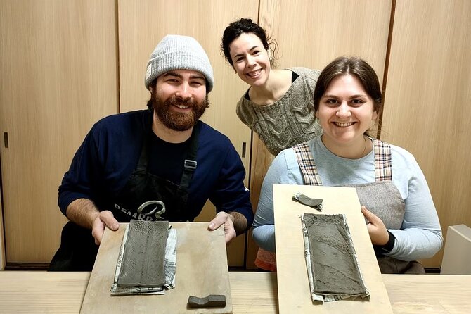 Private Handicraft Session With Japanese Ceramics In Osaka Private Handicraft Session With Japanese Ceramics in Osaka - Frequently Asked Questions