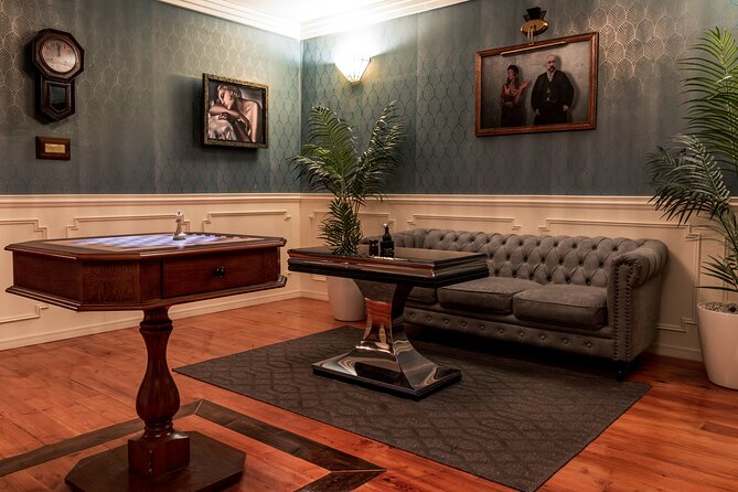 Studio Escape - Private Immersive Experiential Cinema - Frequently Asked Questions