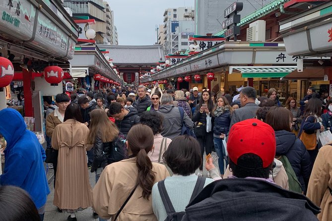 Tokyo Walking Tour 6 Hours (Tsukuji Fish Market, Asakusa, Ginza, Imperial Palace - Tsukiji Fish Market Exploration