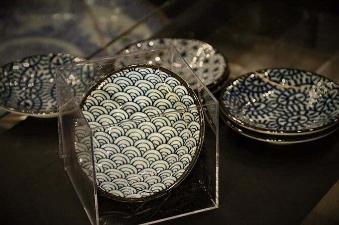 Kintsugi Experience In Tokyo Kintsugi Experience in Tokyo - Take Home a Unique Souvenir: Repair and Keep Your Pottery
