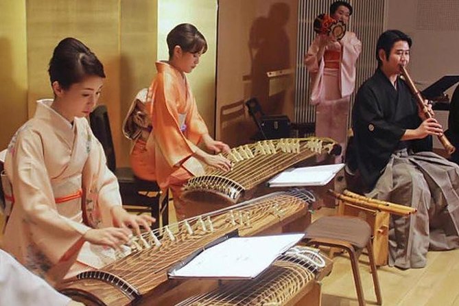 Traditional Japanese Music ZAKURO SHOW in Tokyo - Skilled Musicians and Instruments
