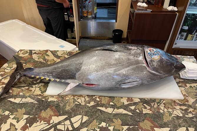 Tuna Cutting Show in Tokyo & Unlimited Sushi & Sake - Insider Tips for the Best Sushi in Tokyo