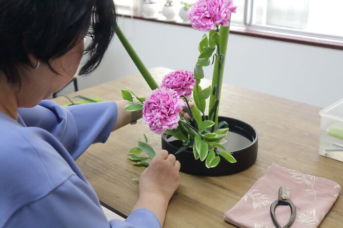 Ikebana Experience in Shinjuku - Background