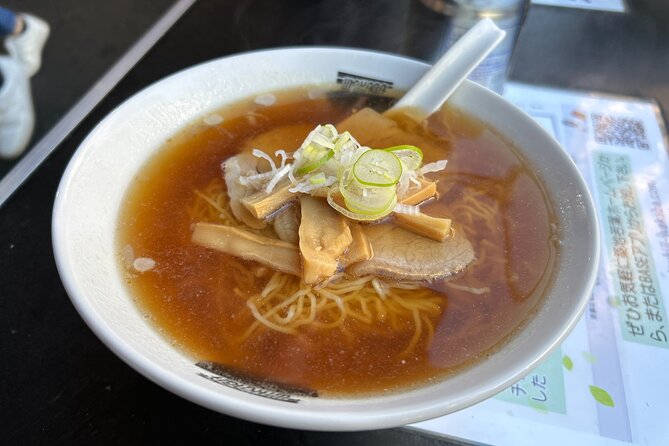 Toyosu and Tsukiji Morning Market With a Local Licensed Guide - Must-See Attractions at Toyosu and Tsukiji Markets