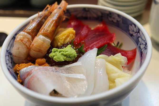 5-Hour Tokyo Historical Bike Tour Through Imperial Palace & Tsukiji - Discovering Tsukiji: A Bike Tour Through Tokyos Iconic Fish Market