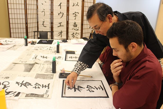 Japanese Calligraphy Experience - Japanese Calligraphy as a Form of Meditation