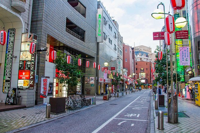 Private Fukuoka Tour With a Local, Highlights & Hidden Gems 100% Personalised - Uncover Fukuokas Hidden Historical Sites