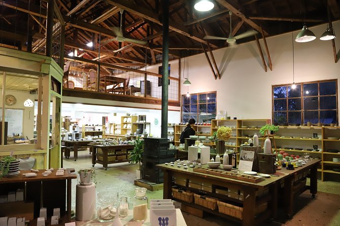 Hasami Ware Study Tour With Special Guide 400 Years History and Modern Daily Use Pottery - Exploring Local Pottery Studios