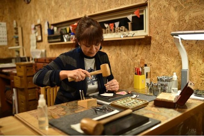 Colorful and Stylish! Making a Small Article Case! Leather Craft Experience - Essential Leather Craft Tools