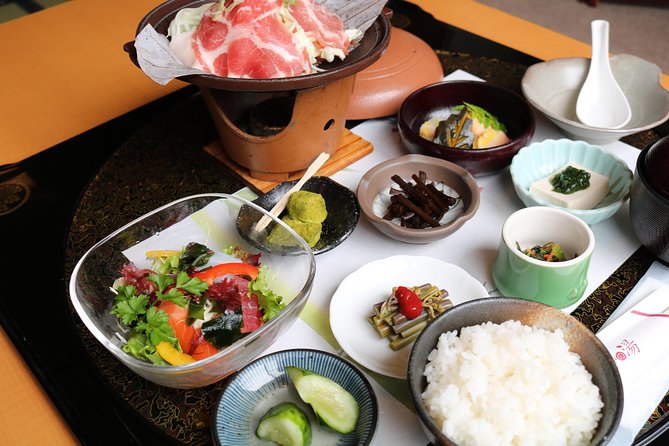 [Day Trip Bus Tour From Kanazawa Station] Shirakawa-Go / Takayama Tour Platinum Route Tour - Transportation and Meeting Point