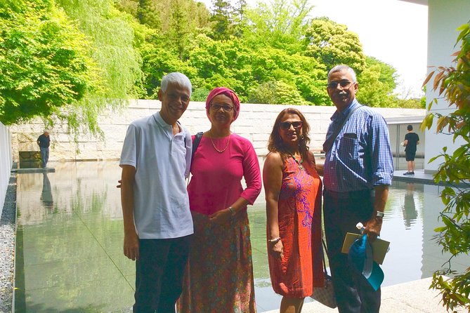 Kanazawa Full-Day Small-Group Samurai Town Tour, Omicho Market - Taking in the Vibrant Omicho Market