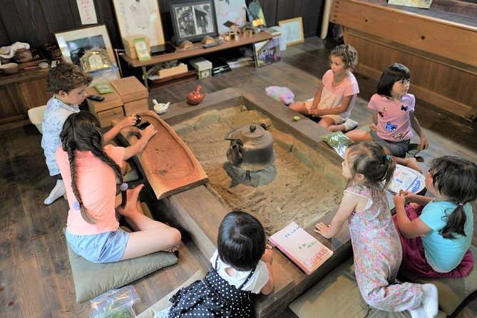 Family Picnic in a Tea Field - Meeting and Pickup