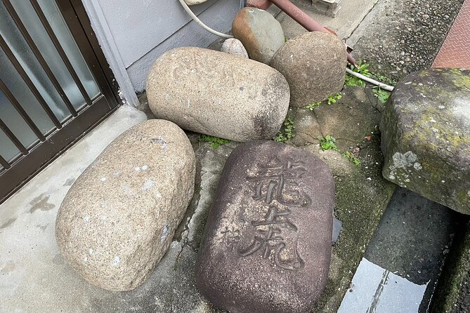 Maze Town Walking and Exploring Fish Market in Izumisano, Osaka - Hidden Gems in Izumisano