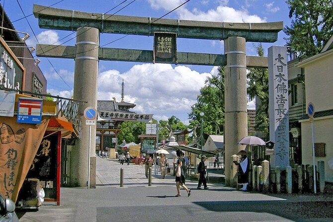 Osaka Airport Transfers : Kansai Airport KIX to Osaka City in Business Van - Professional and Reliable Service Provider