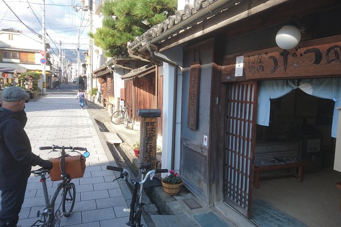 Ikeda Reservoir BROMPTON Bicycle Tour - Cultural Discoveries