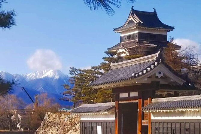 Matsumoto Castle Tour & Soba Noodle Experience - Matsumoto Castle Visit
