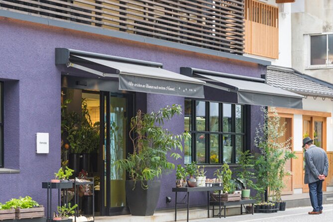 Special Ikebana Experience Guided by an Ikebana Master, Mrs. Inao - Hands-On Ikebana Workshop