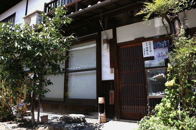 Special Ikebana Experience Guided by an Ikebana Master, Mrs. Inao - Frequently Asked Questions