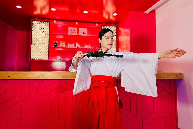 Tokyo Asakusa Tour and Shrine Maiden Ceremonial Dance Experience - Miko Costume Rental