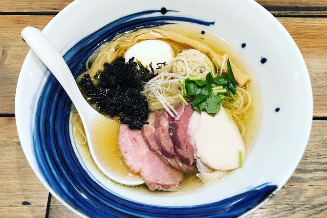 Eat and Drink Like a LOCAL : Restaurant, Tavern & Ramen Tour - A Foodies Guide to Tokyos Restaurant Scene