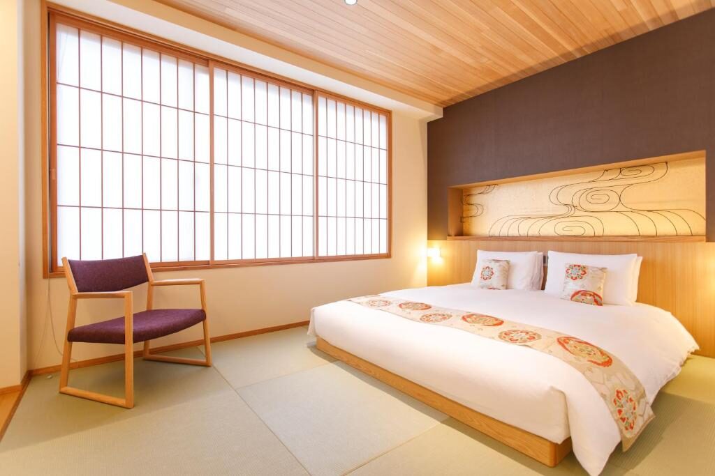 Gion Misen Furumonzen