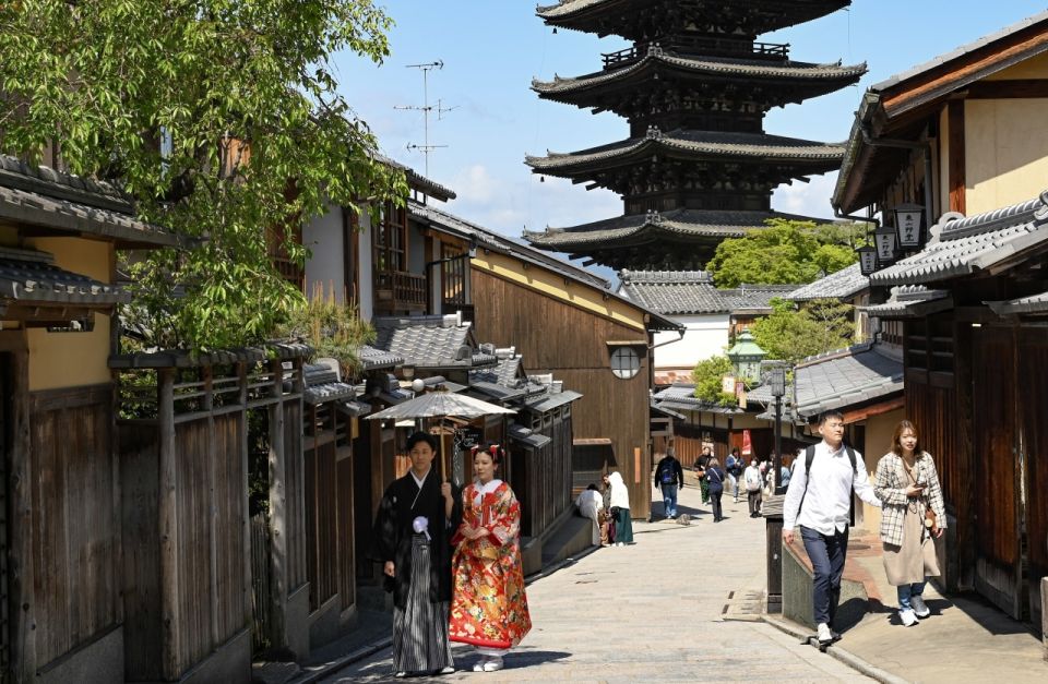 Kyoto: Private Customized Walking Tour With a Local Insider - Indulge in Kyotos Food Culture