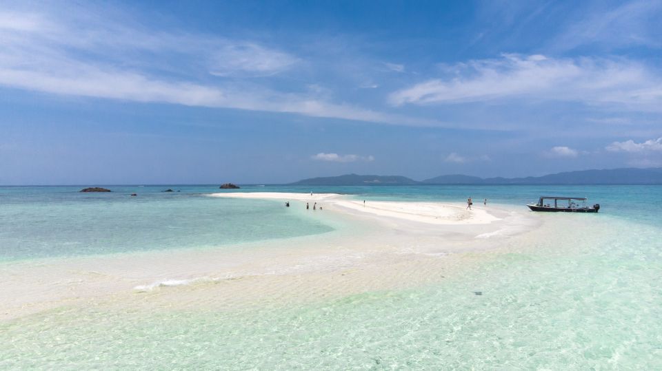Ishigaki Island: Guided Tour to Hamajima With Snorkeling - Live Tour Guide