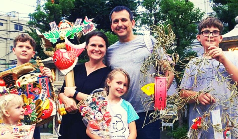 Osaka: Hotspots and Hidden Gems Guided Walking Tour - Explore Osakas Seafood Markets